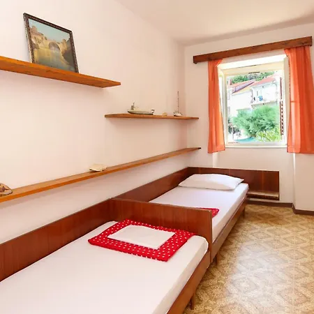 בית נופש Kuca Na Plazi *